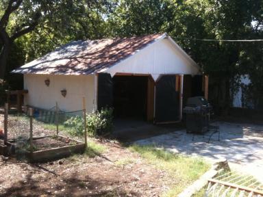 Scoular Pickin Porch